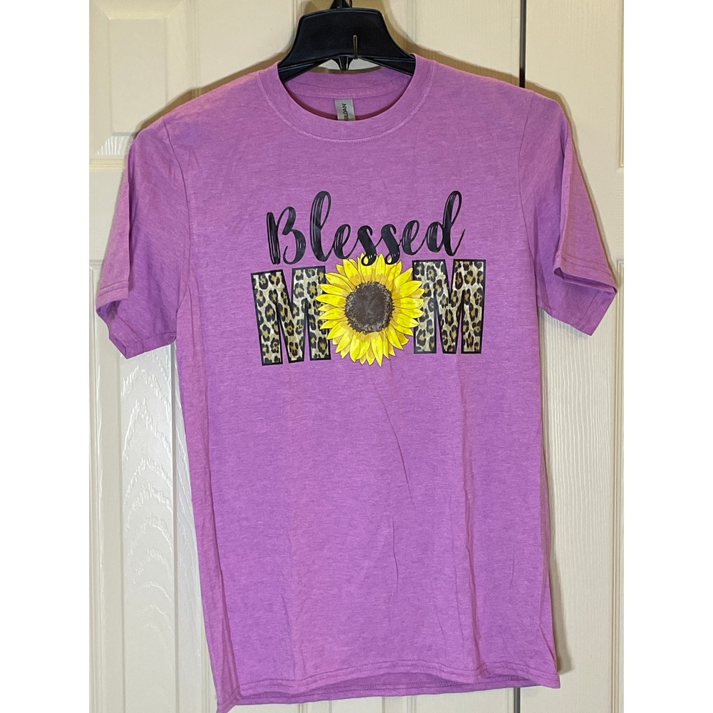 Gildan Graphic Tee Womens Medium Purple NWOT Blessed Mom Sunflower Leopard Print